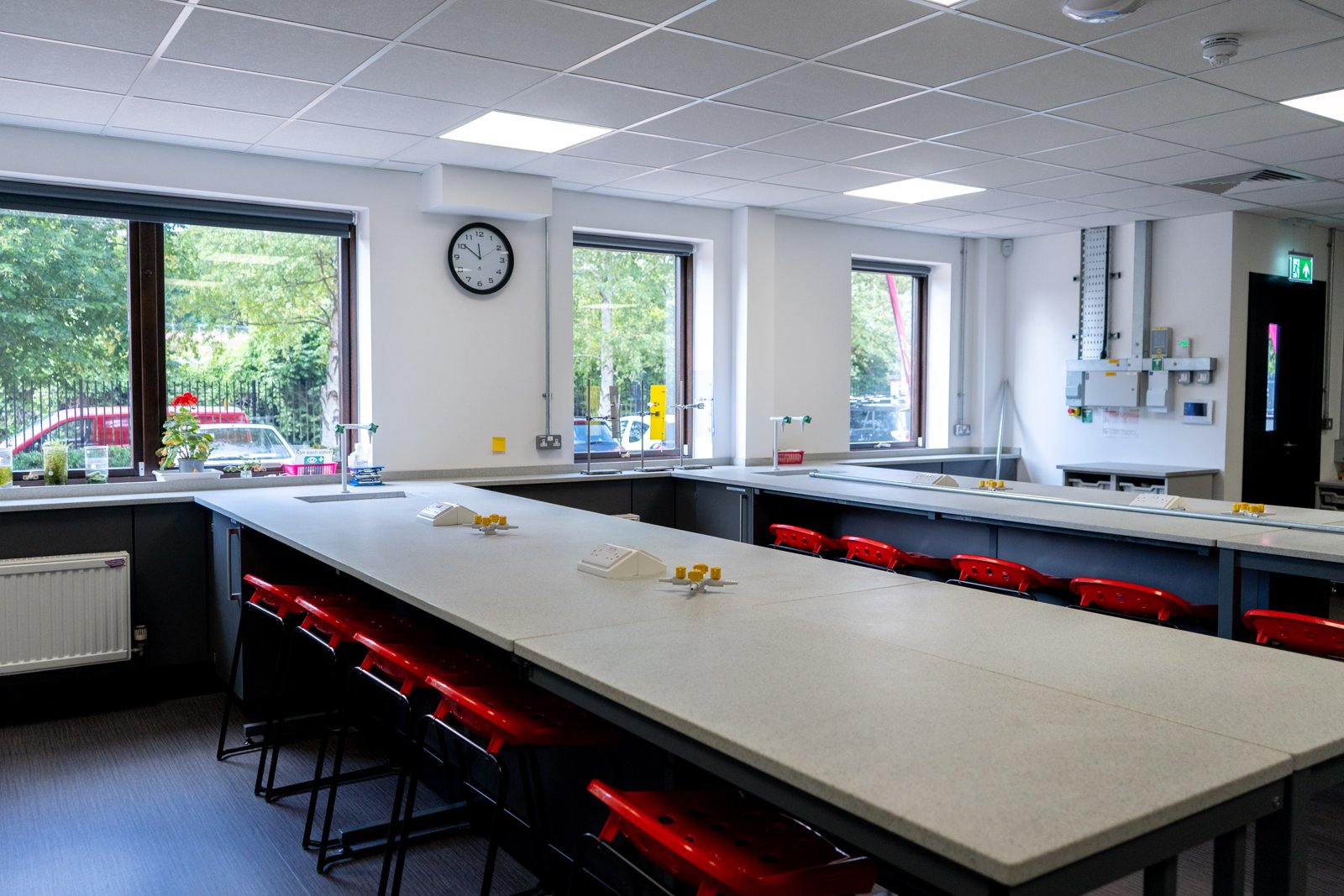 Completed laboratory with services benches at CLEAPSS' Chiltern Court headquarters